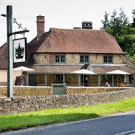 Готель The Kings Arms Fernhurst Екстер'єр фото